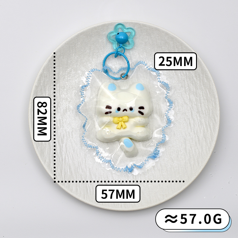 蝴蝶结小猫软软